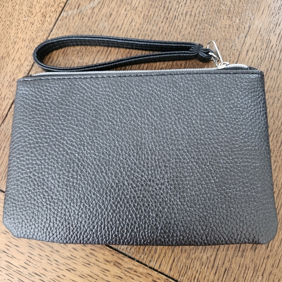 Wristlet MTV Music Television W/strap - Picture 7 of 7